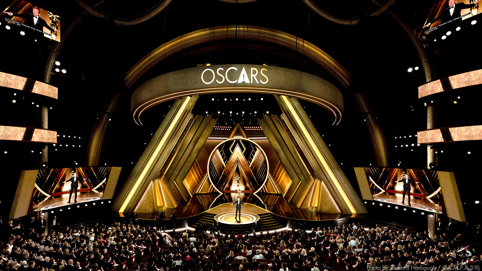 Oscar 2026 yêu cầu các thành viên phải xem phim trước khi bỏ phiếu.