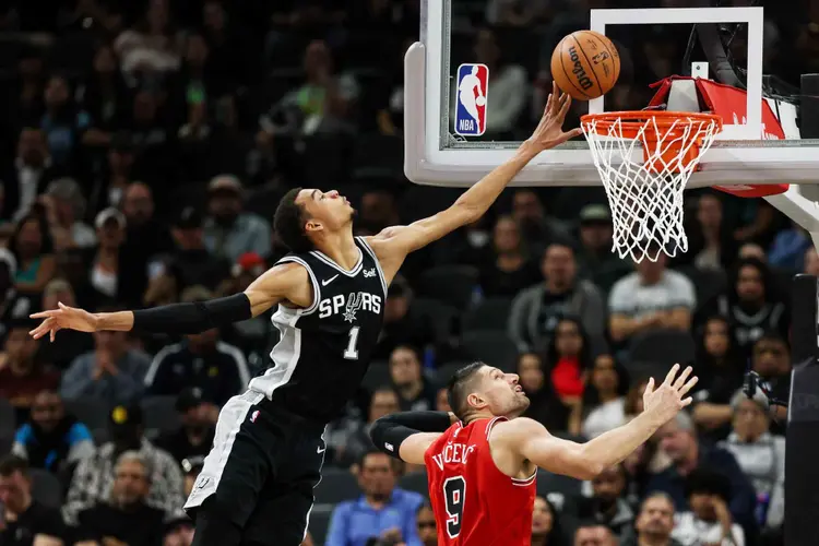 Vị trí trung phong trên sân (Center - C)