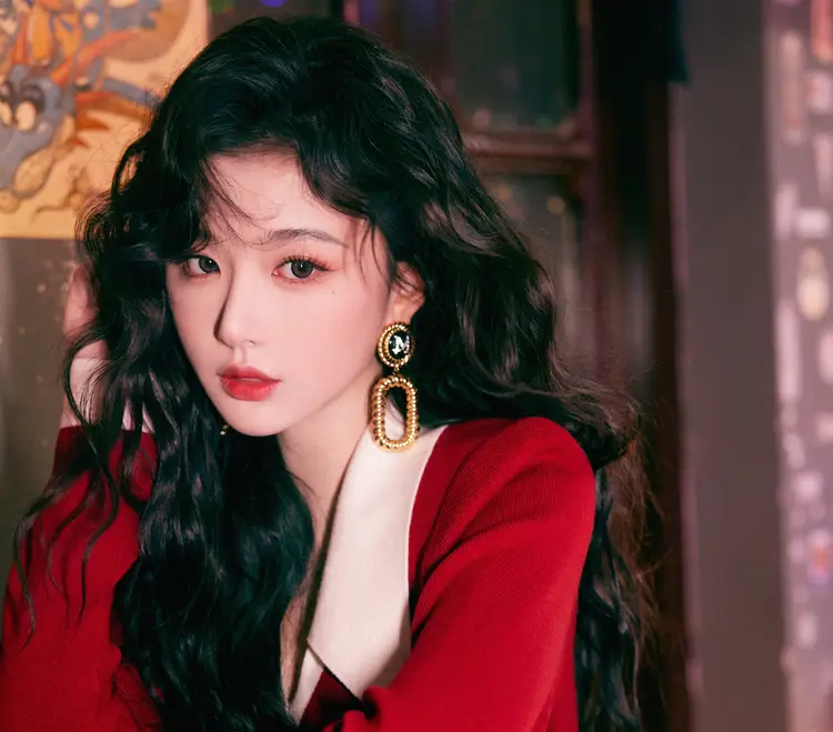 Nữ ca sĩ, diễn viên Khổng Tuyết Nhi