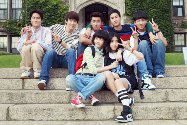 Phim tái hiện chân thực đời sống sinh viên tỉnh lẻ bước vào thủ đô học đại học giữa bạn bè, tình yêu và những bữa cơm nhà trọ