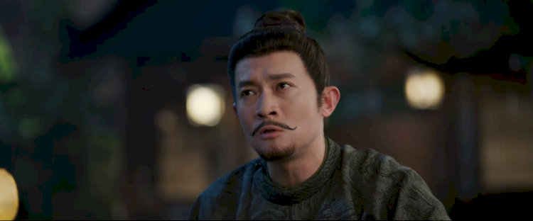 Tô Vô Danh thì lần theo tin đồn trong dân, kiểm tra lại các điềm gở bằng luật pháp và bằng chứng