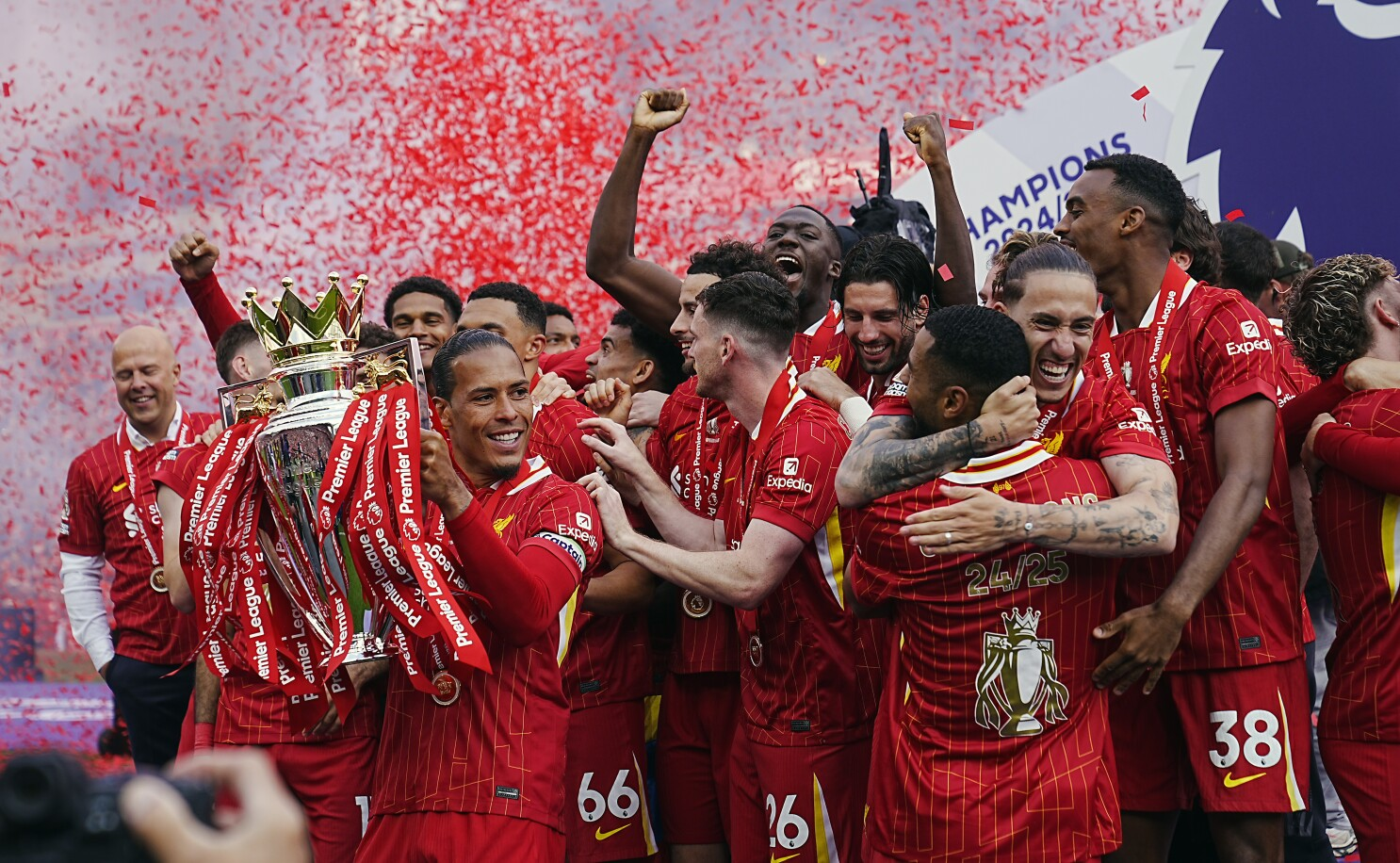 Ngoại Hạng Anh - nơi những con số biết nói, khắc họa sự hấp dẫn bậc nhất của bóng đá thế giới