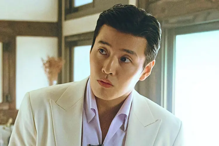 Nam diễn viên Kang Ha Neul