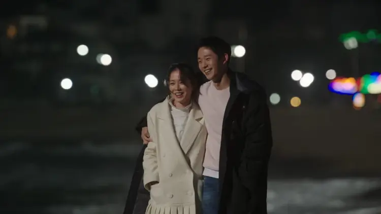 Jung Hae-in thủ vai một chàng trai trẻ làm thiết kế nhân vật cho công ty game, có trái tim ấm áp, yêu sâu sắc