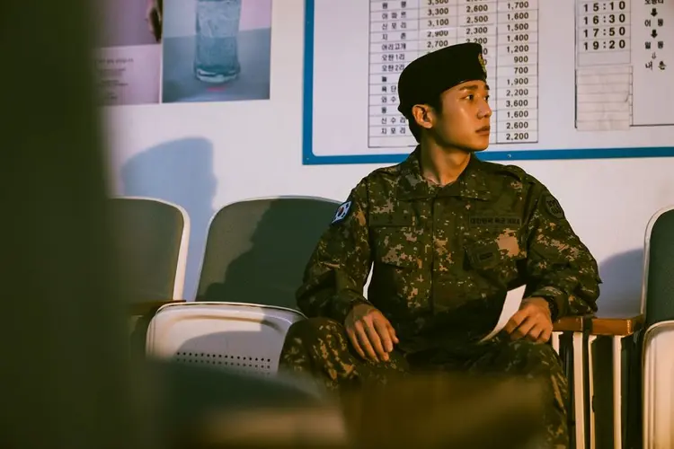 Một trong những vai diễn ấn tượng của Jung Hae In trong D.P