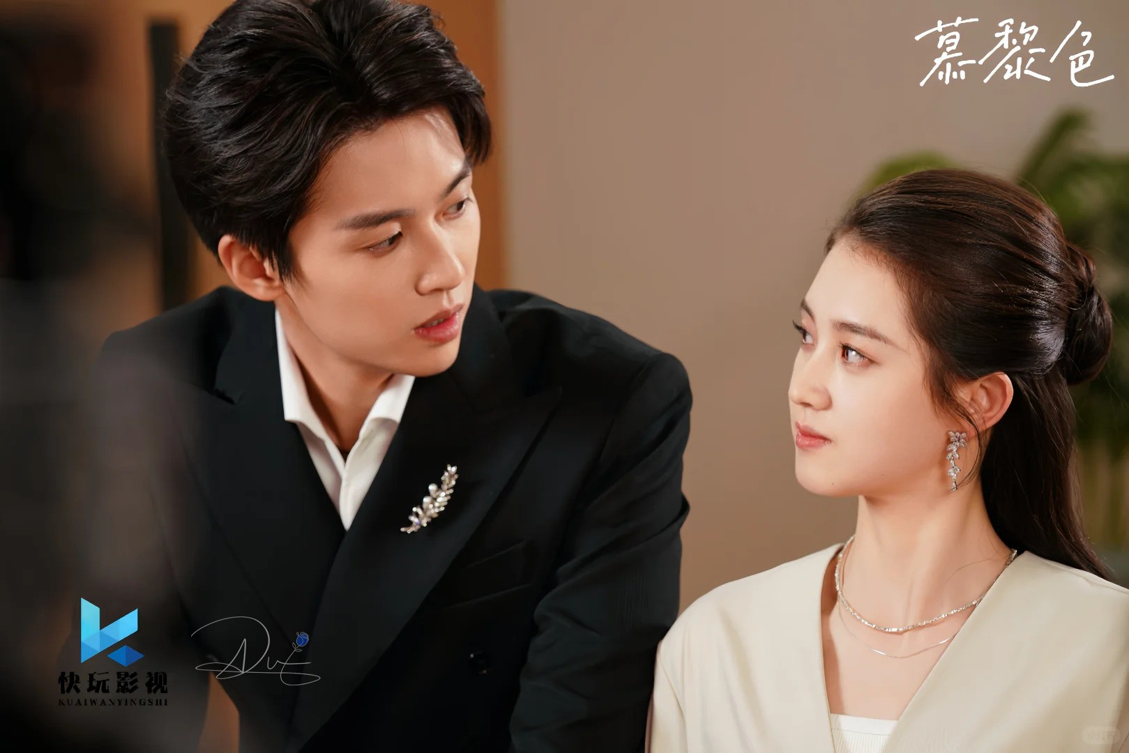 “Mộ Lê Sắc” hấp dẫn người xem bởi cốt truyện "ngược tâm" đầy kịch tính.