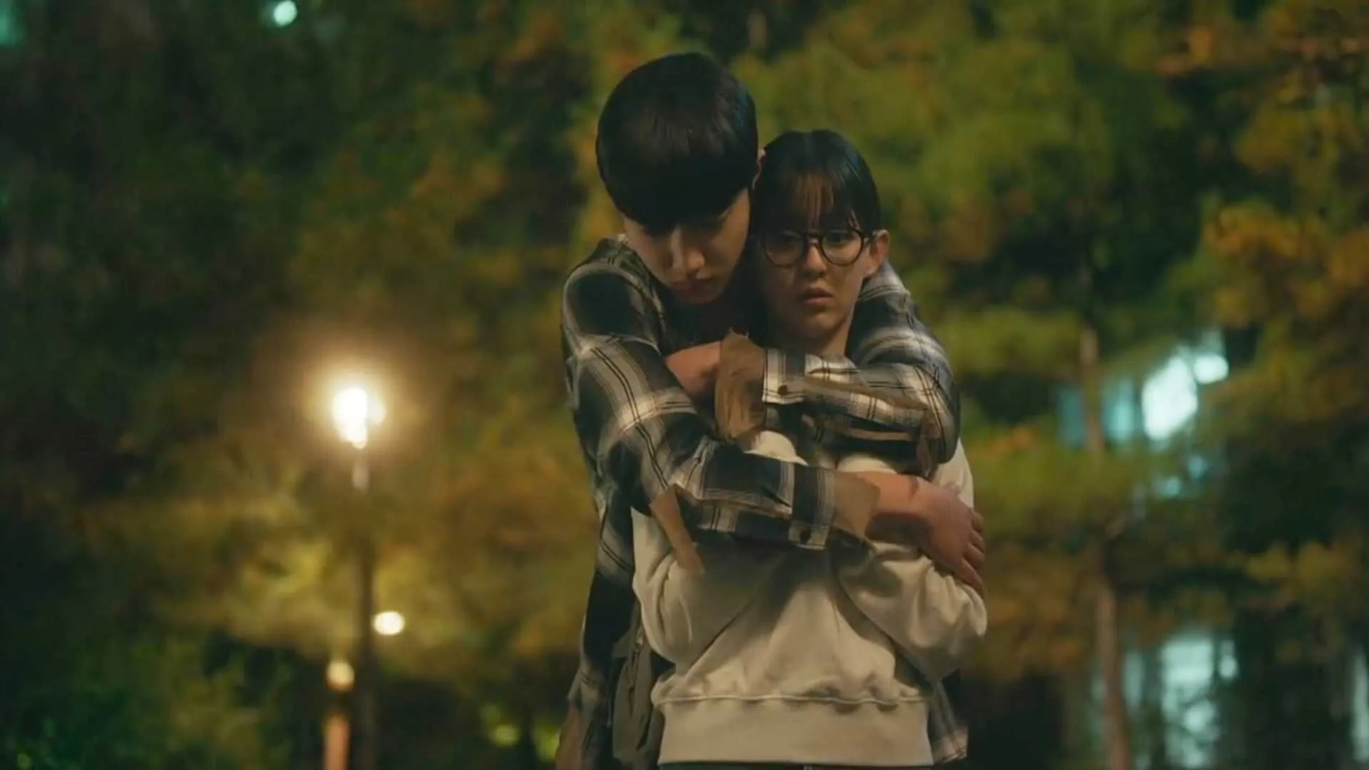 nhung-ngon-tay-cam-xuc