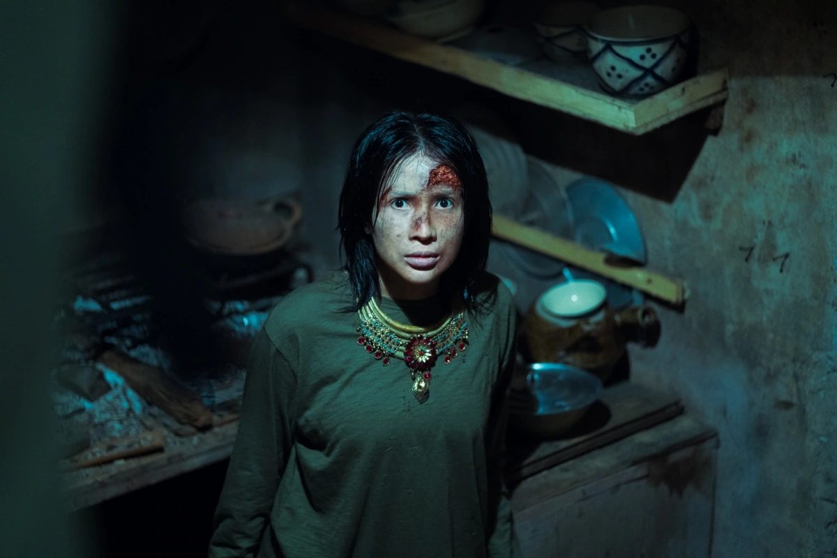 “Quỷ Nhập Tràng 2” không chỉ nối dài nỗi sợ mà còn khai thác sâu yếu tố nhân quả, nghiệp báo và bản chất con người trước cái chết