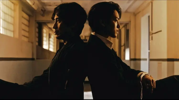 Lee Dong-sik và Han Joo-won, hai thám tử với quá khứ phức tạp