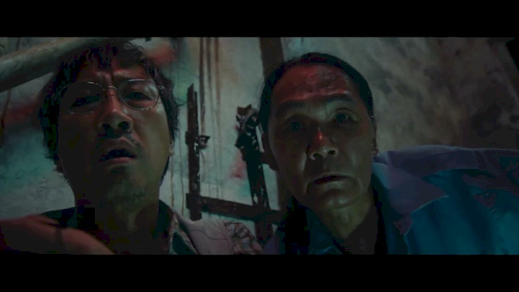 Giữa tháp kính rực sáng, có những linh hồn chưa từng ngủ yên.