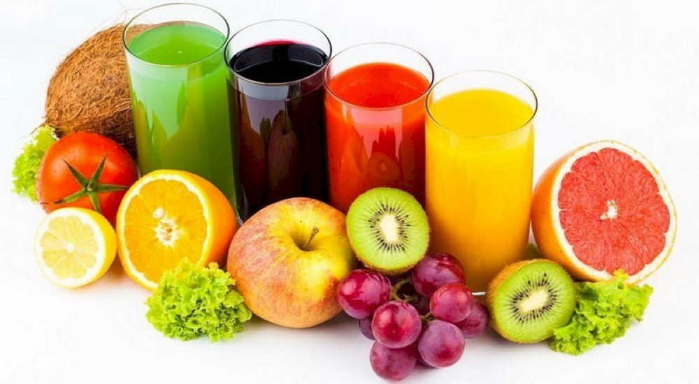 Rượu trái cây organic hoặc nước ép ép lạnh là xu hướng quà tặng mới