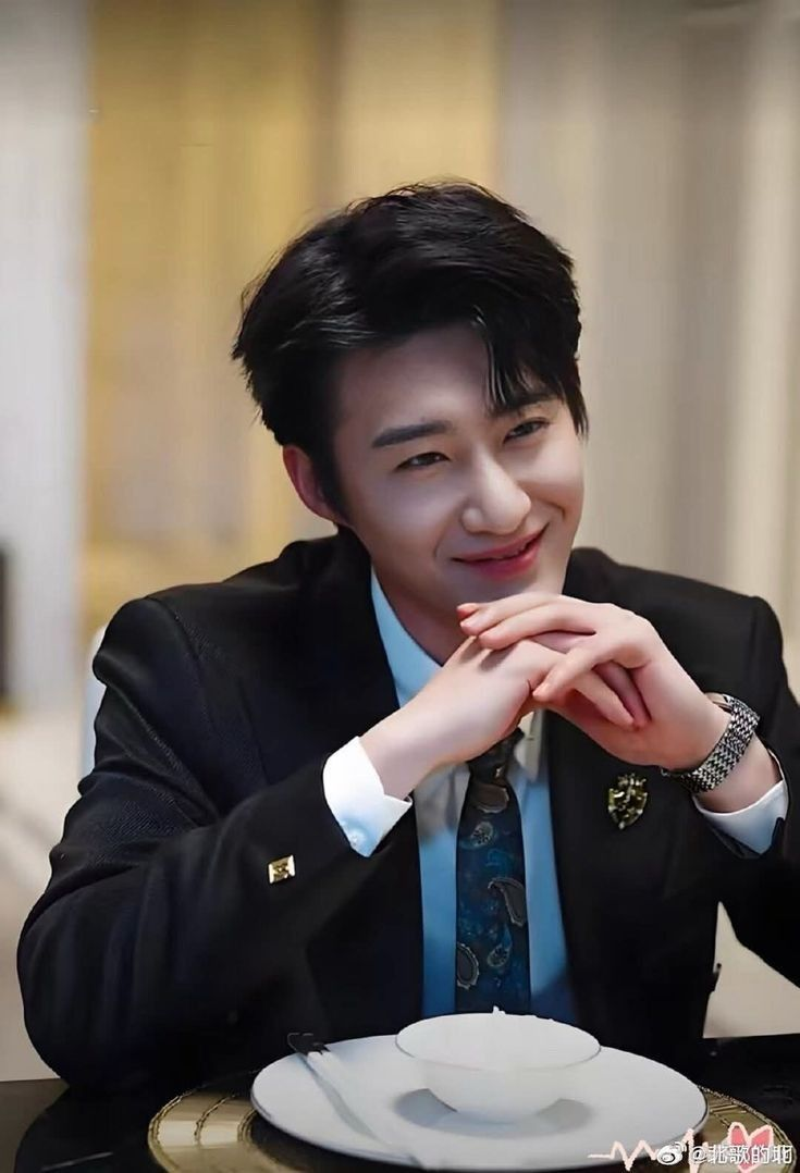 Tào Thiên Khải - nam diễn viên điển trai và diễn xuất tốt của màn ảnh Hoa ngữ