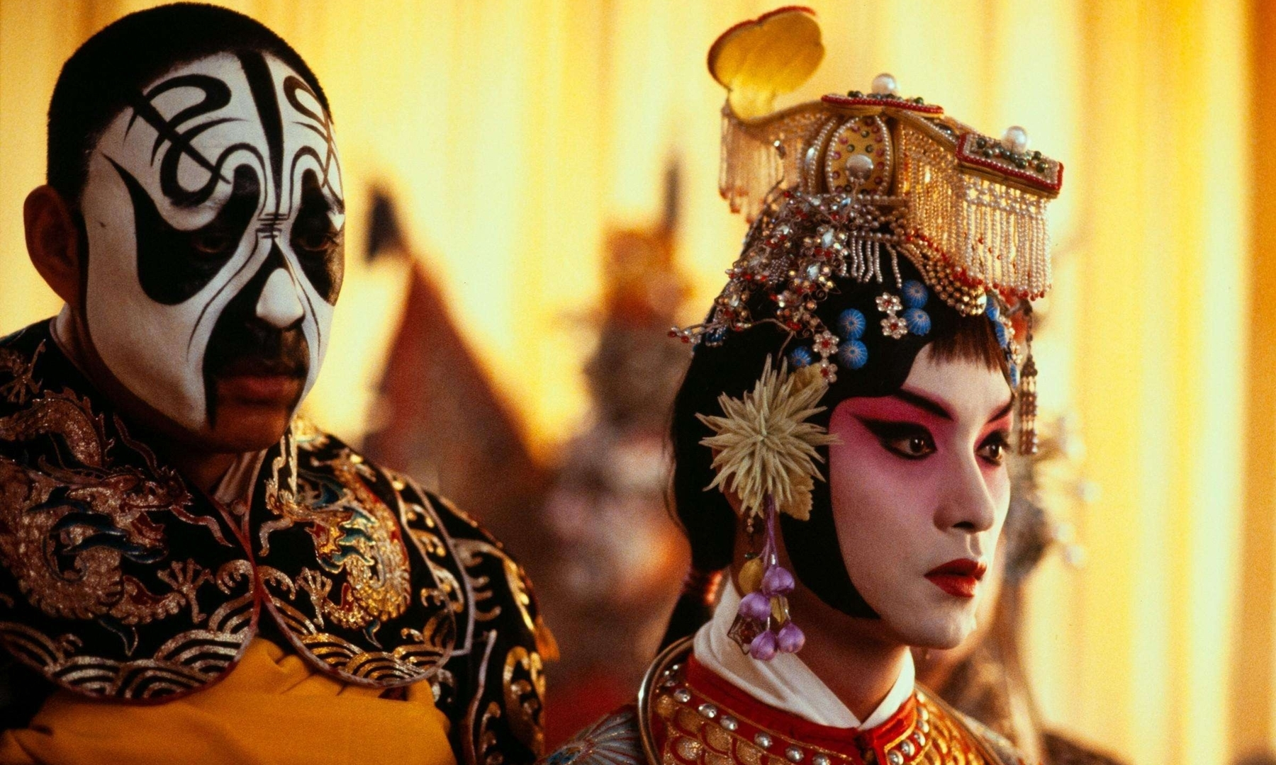 "Bá Vương Biệt Cơ" tái hiện cuộc đời bi kịch của hai nghệ sĩ kinh kịch, trong bối cảnh biến động lịch sử Trung Quốc thế kỷ 20