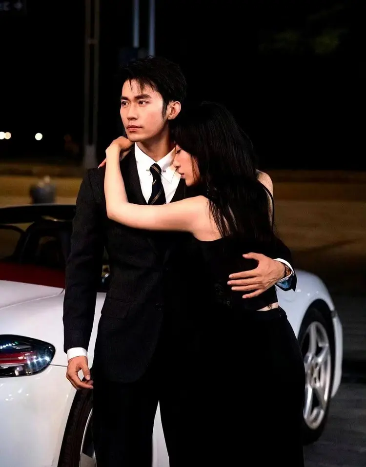 “Người Yêu Cũ Trở Lại” là hành trình "truy thê" đầy gian nan, những màn hóa giải hiểu lầm và diễn xuất đầy day dứt, tình cảm của Vương Đạo Thiết