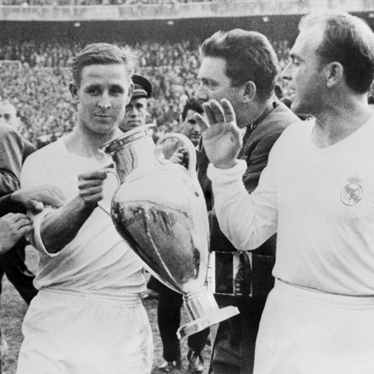 Raymond Kopa với khả năng kiến tạo đẳng cấp là cầu thủ xuất sắc của Real Madrid trước năm 2000