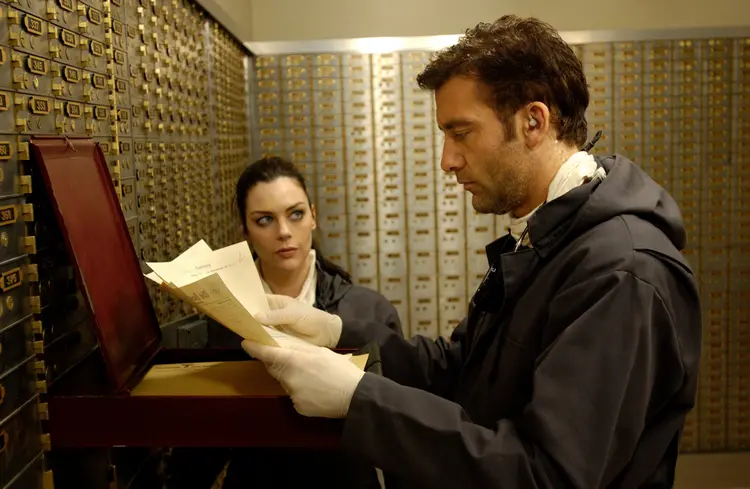 Phim lột tả sự thật lịch sử đen tối, phơi bày mối liên kết giữa quyền lực, tiền bạc và tội ác chiến tranh