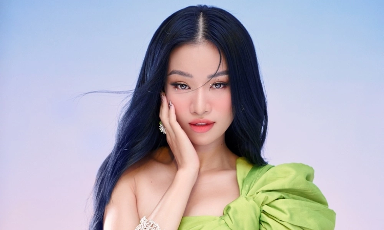 Lâm Bảo Ngọc, "tiểu diva" với giọng hát "khủng", là Á quân The Voice Vietnam 2019 và thành viên chủ lực của đội "Tấm khiên" tại Em Xinh Say Hi.