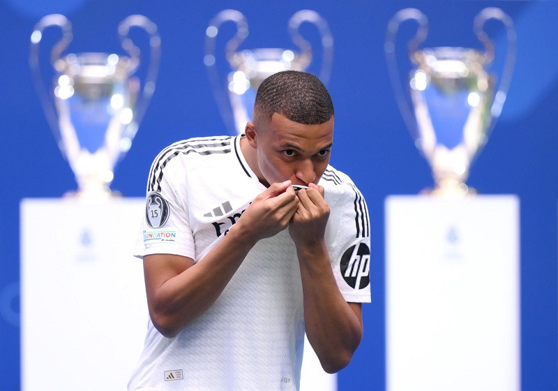 Kylian Mbappé cầu thủ người Pháp đang có màn thể hiện ấn tượng trong màu áo của câu lạc bộ Real Madrid