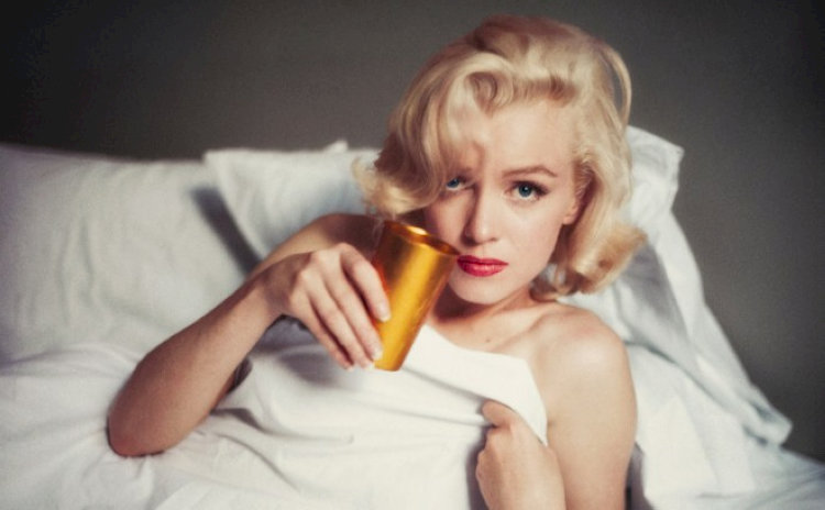Marilyn Monroe – biểu tượng vĩnh hằng của sắc đẹp, quyến rũ và sự mong manh đầy mê hoặc.