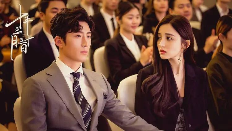 “Mười Năm Ba Tháng Ba Mươi Ngày” là câu chuyện tình "gương vỡ lại lành" giữa CEO và giám đốc sản phẩm.