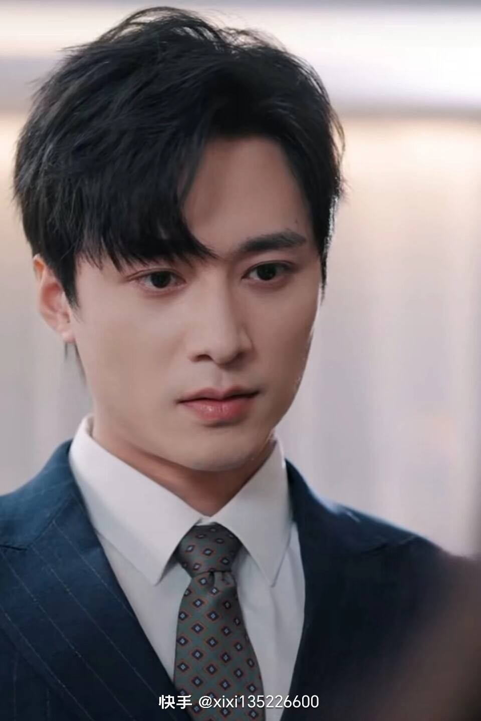 “Vương Hạo Trinh” được xem là một trong những "nam thần" thế hệ mới của dòng phim ngôn tình ngắn