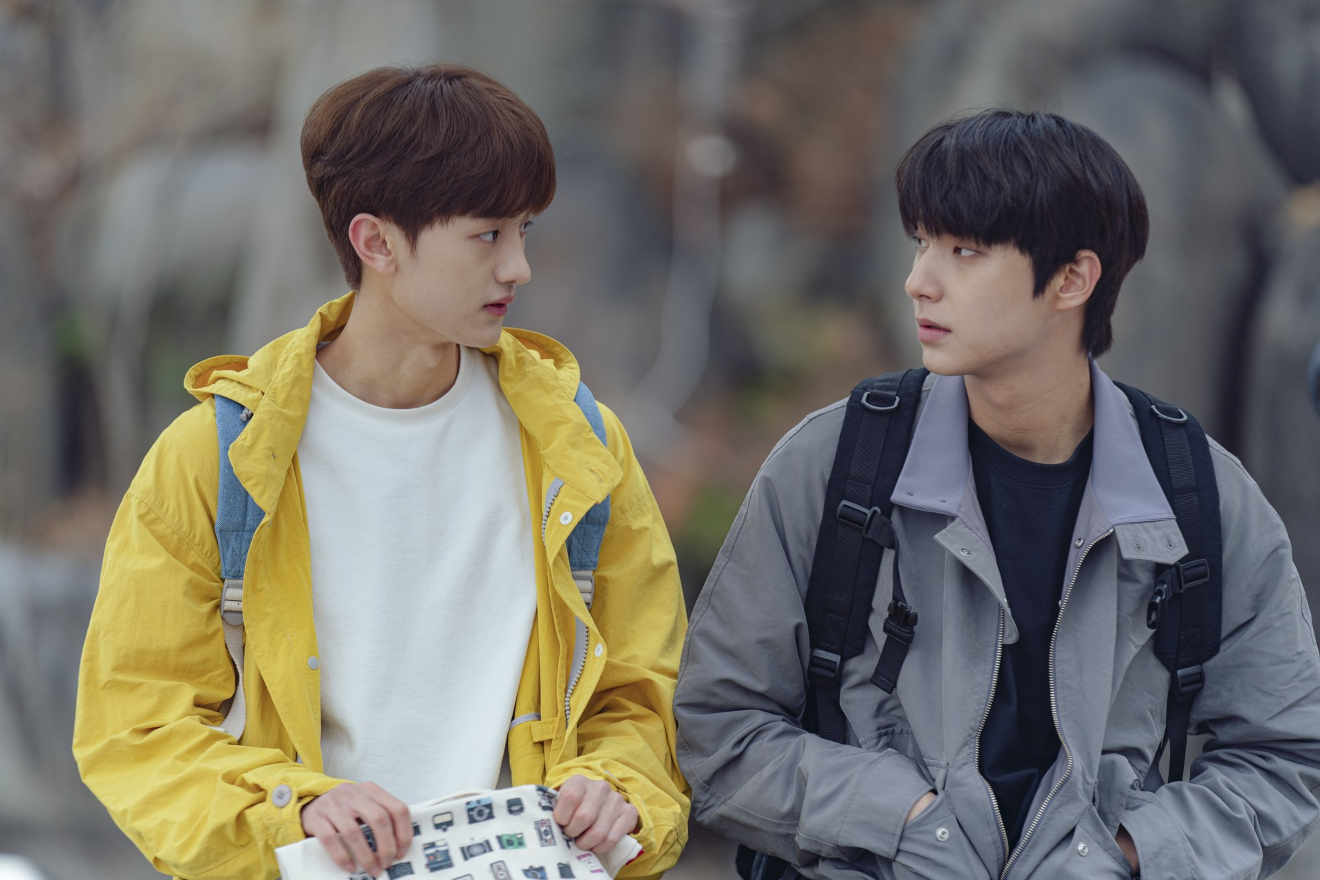 “The Eighth Sense” truyền tải thông điệp mạnh mẽ về sự kết nối giữa con người, sự thấu hiểu và khát vọng yêu thương chân thành.