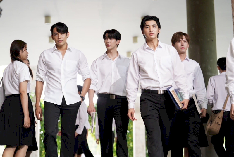 Với sự đầu tư chỉn chu về mặt hình ảnh và nội dung kịch tính, Fourever You Season 2 chắc chắn là tác phẩm không thể bỏ lỡ đối với các mọt phim Thái.