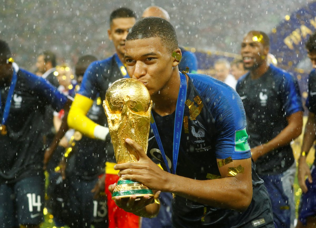 Vô địch World Cup năm 2018 là giải thưởng danh giá nhất mà Kylian Mbappé và đội tuyển Pháp nhận được