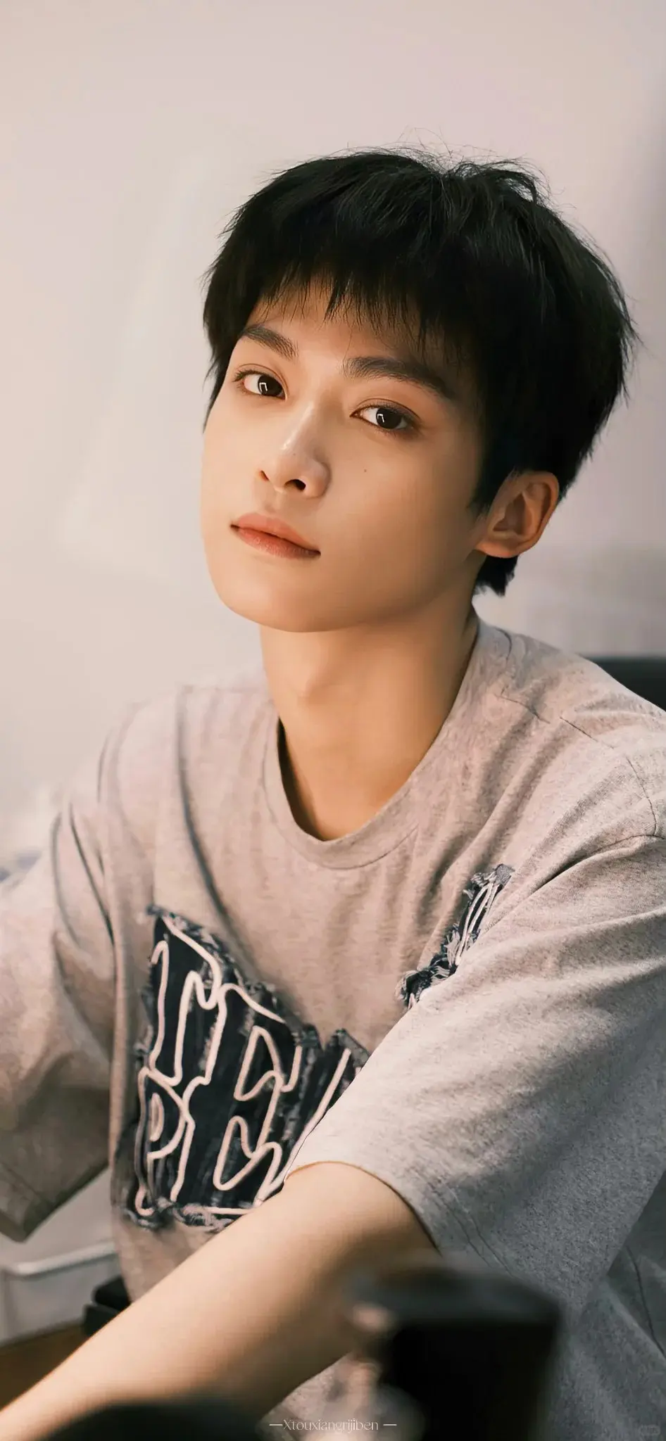 Tử Du sở hữu ngoại hình điển trai và tài năng đa dạng