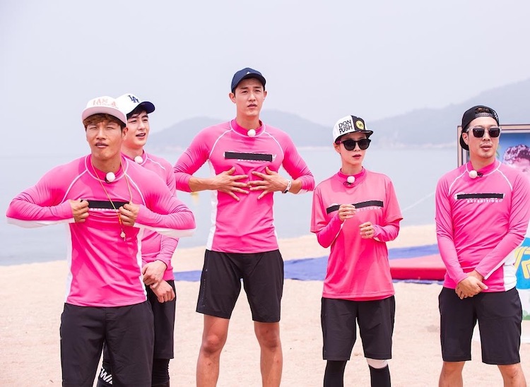 Jong Kook và Ji Hyo chung đội khiến đội hồng trở nên vô cùng mạnh