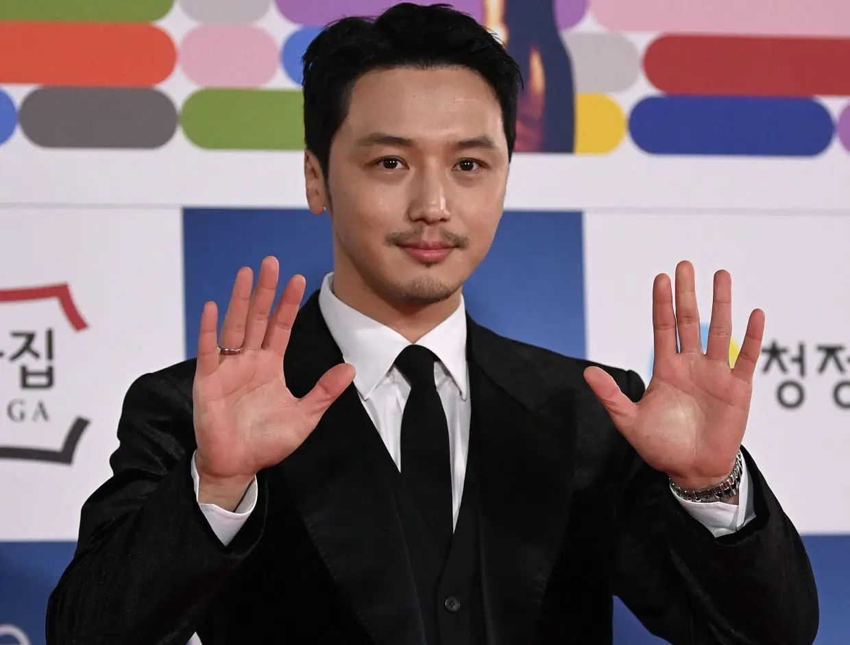 Nam diễn viên Byun Yo Han