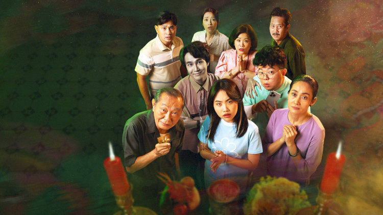 Poster phim “Nhà gia tiên”