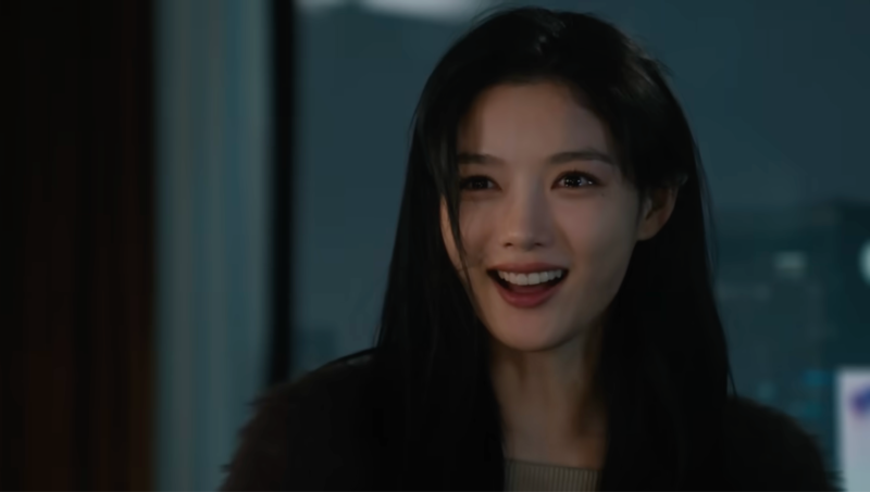 Baek A Hee bình thản đối mặt với cơn bão truyền thông, một nụ cười lạnh gáy