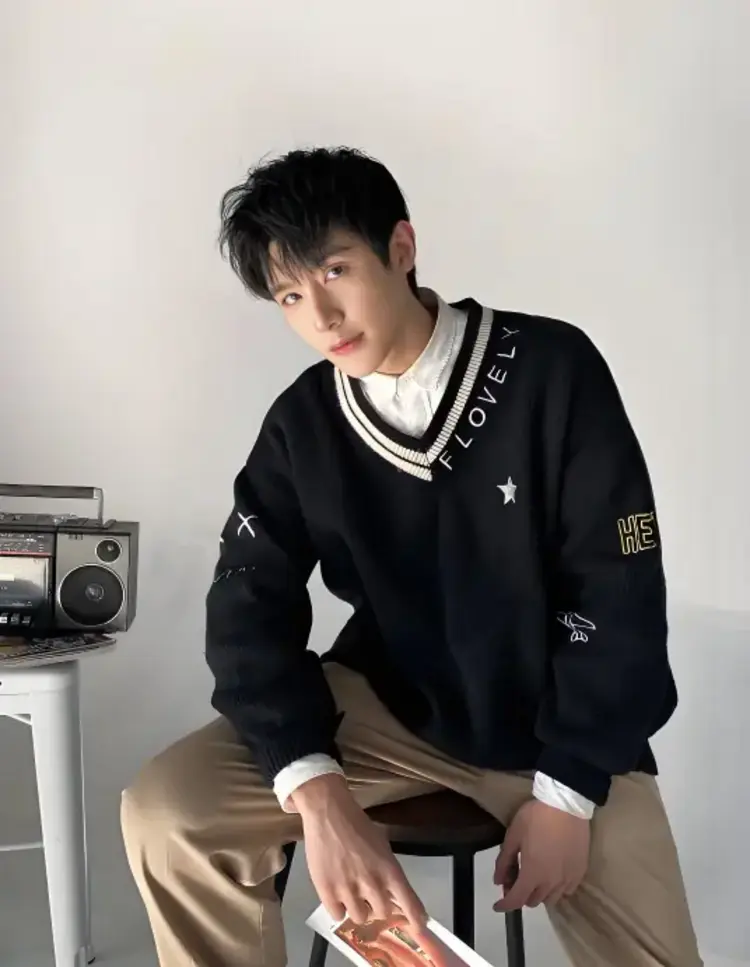 Chu Nhất Vị là nam diễn viên trẻ tài năng với phong cách diễn xuất tự nhiên và đa chiều, nổi bật trong các vai diễn có nội tâm phức tạp và vẻ ngoài lạnh lùng cuốn hút.