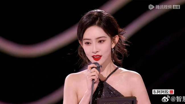 Mạnh Tử Nghĩa liên tục nhận được các giải thưởng danh giá