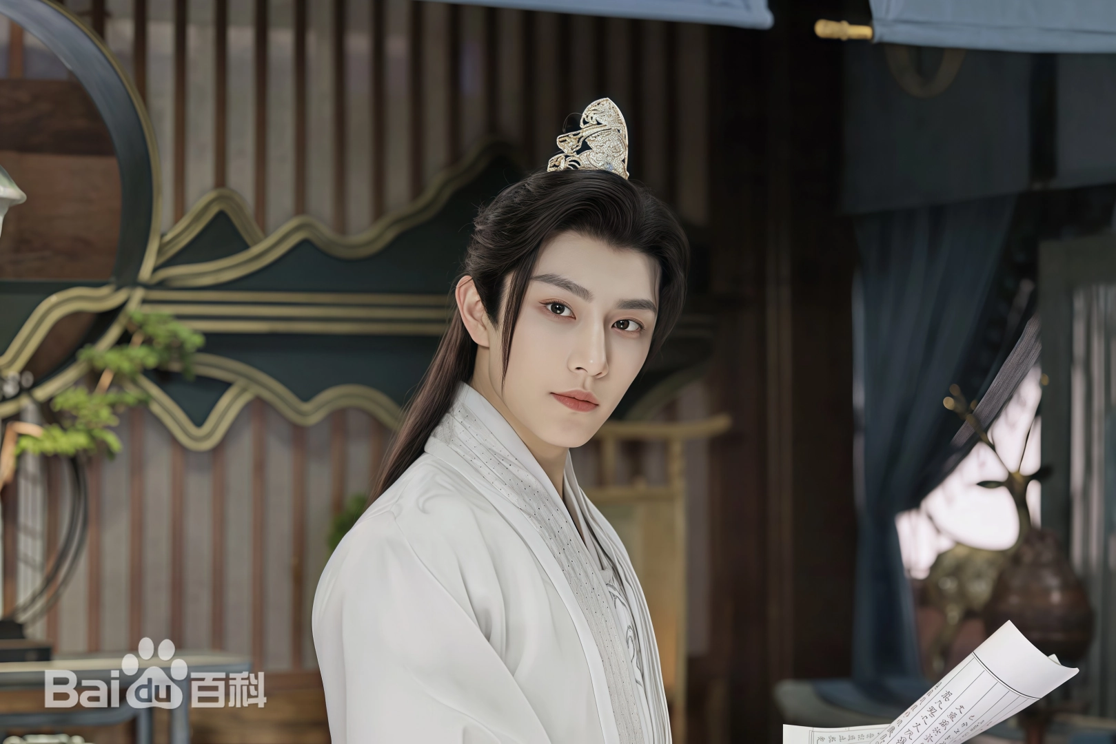 Hoàng Hựu Thiên - "Mỹ nam huyền huyễn" thế hệ mới của màn ảnh Hoa ngữ