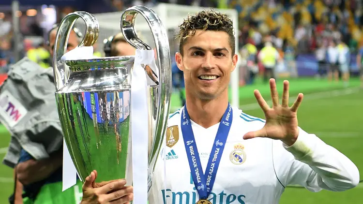 Ronaldo là cầu thủ ghi nhiều bàn nhất lịch sử UEFA Champions League