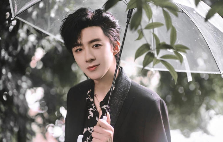 Lưu Vũ Ninh bắt đầu từ công việc hát rong trên phố và livestream