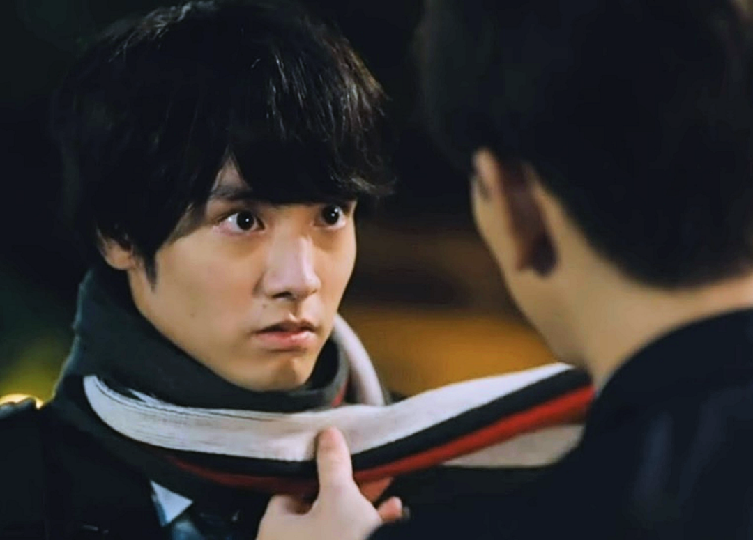 Hành trình lãng mạn đầy bất ngờ mở ra, nơi Adachi dần học cách tin vào tình yêu và trân trọng bản thân