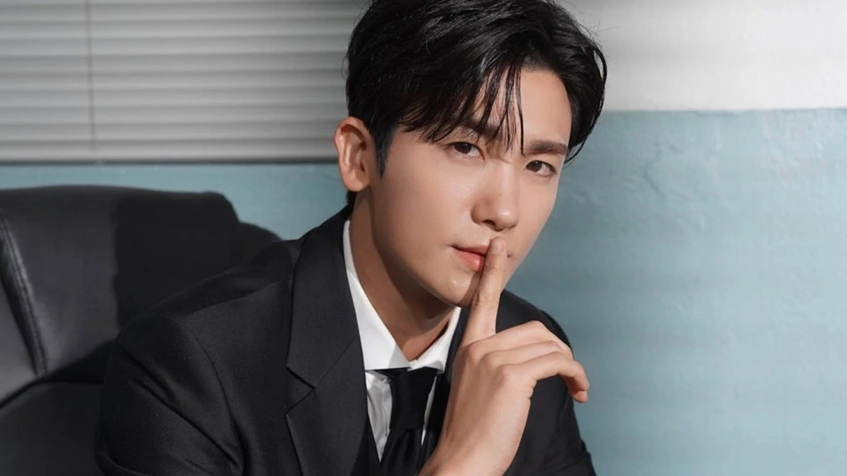 Park Hyung Sik - Chàng "tổng tài" với vẻ đẹp ngọt ngào