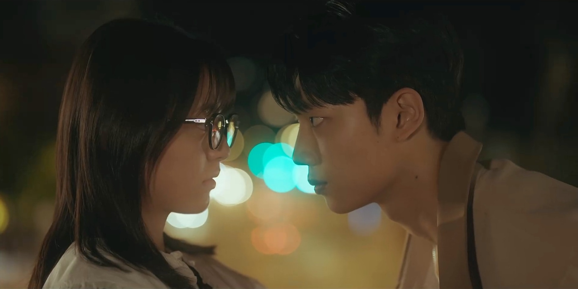 nhung-ngon-tay-cam-xuc